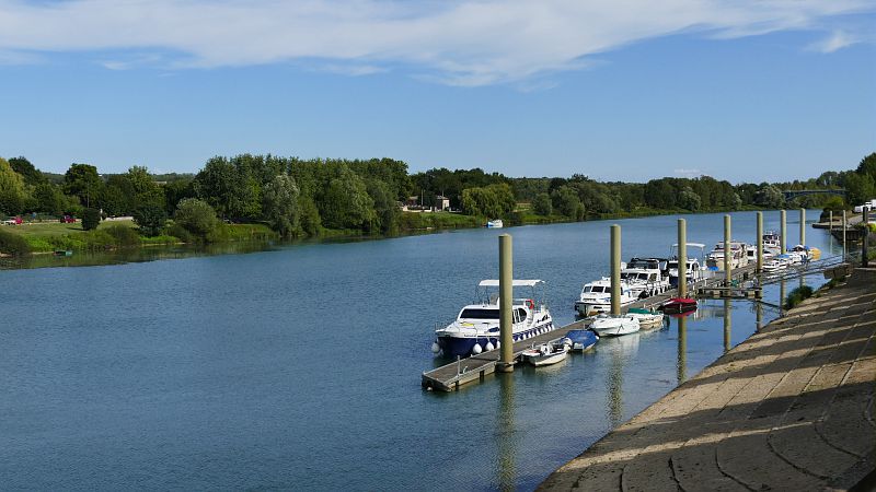 Tournus : la Saône et la halte nautique - Saône-et-Loire Tourisme