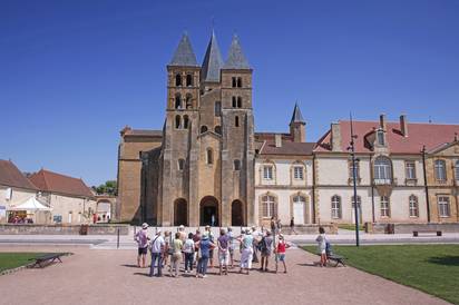Visite guidée de la Basilique, du cloître et du centre historique
