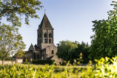 Eglise romane Saint-Pierre-aux-Liens