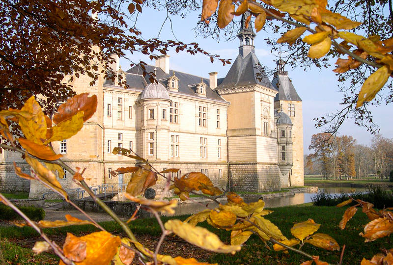 Château de Sully en Bourgogne